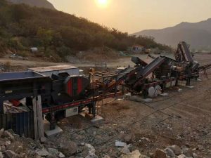 Bagaimana basal dapat diubah secara efisien menjadi pasir halus melalui proses penghancuran empat tahap?